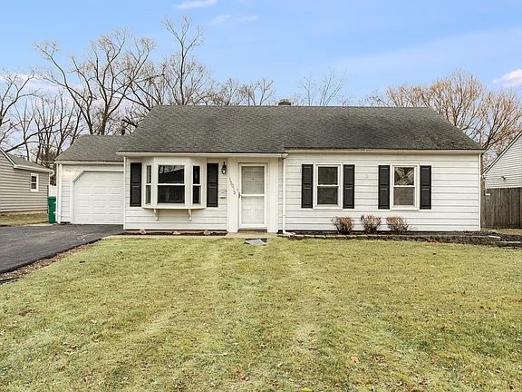 Front of a house in Orland Park that we bought fast